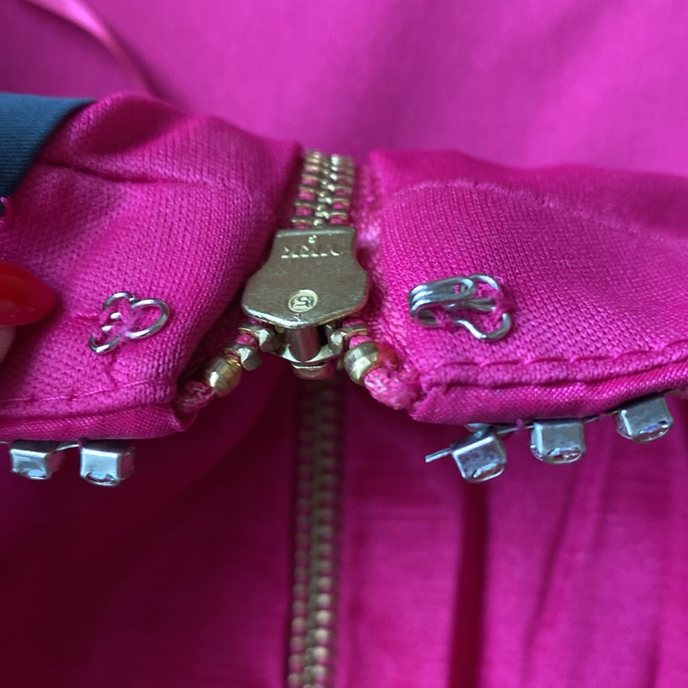 2 Piece Mac Duggal Pink embellished skirt set Festive / event / pageant / Barbie - Picture 17 of 17